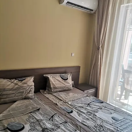 Darelina In The Center Of Apartament Sofia
